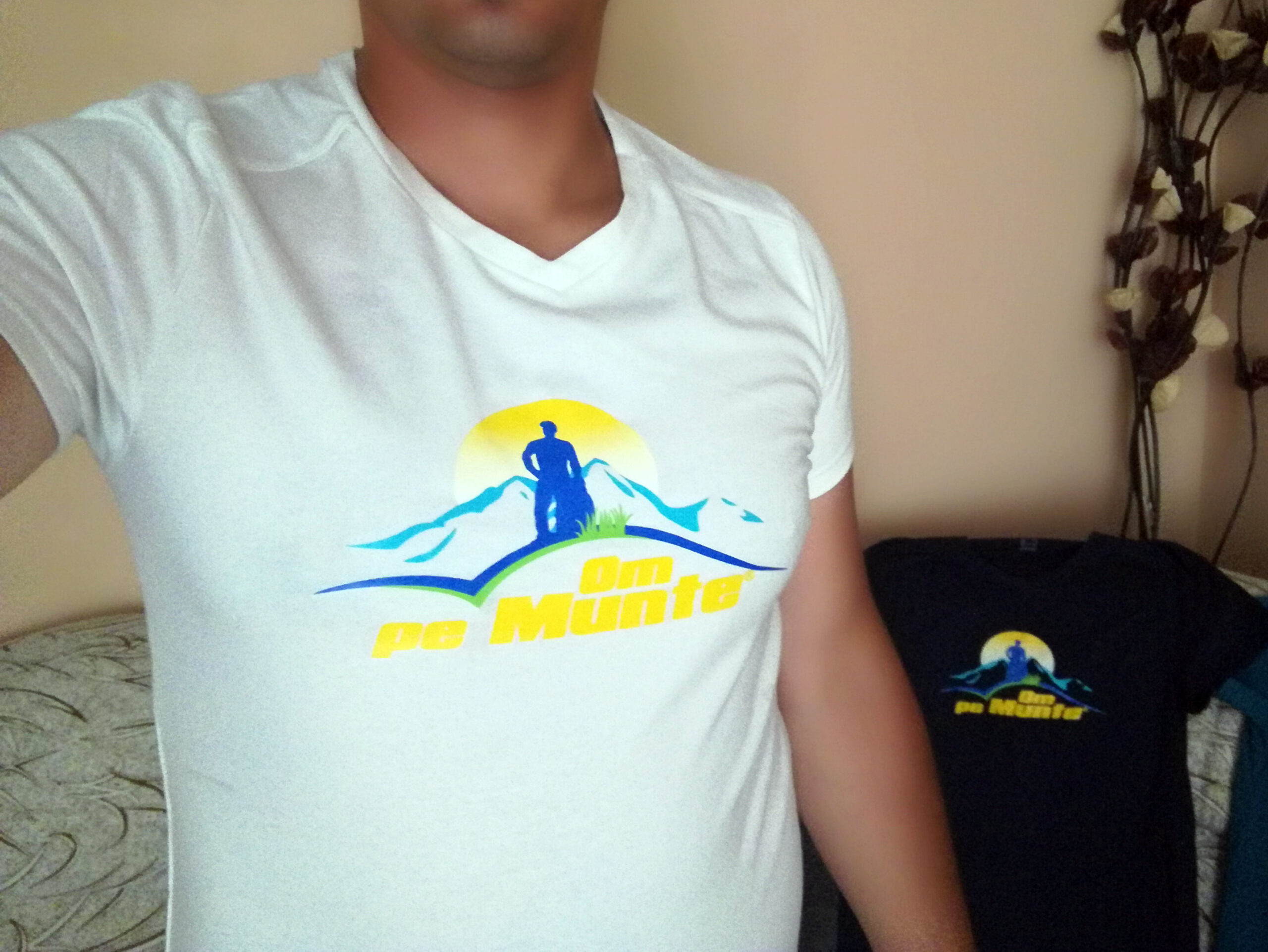 tricou OM pe MUNTE
